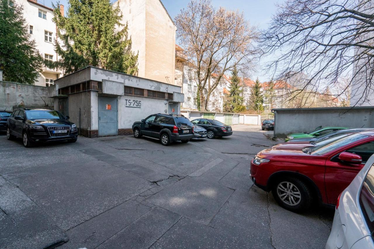 Stylish Centrally Located 1Br Apartment With Parking 브라티슬라바 외부 사진